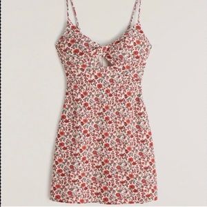 Abercrombie twist front mini cutout dress. Great condition, only worn once.